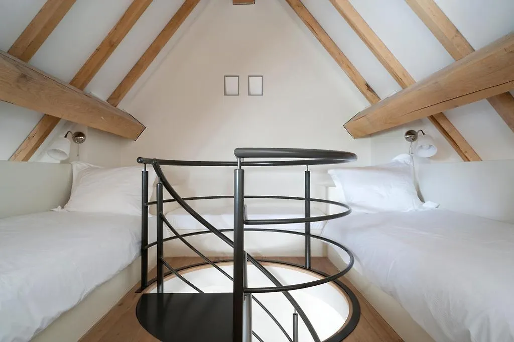 Cour 8 Lofts Pension Maastricht 0*,